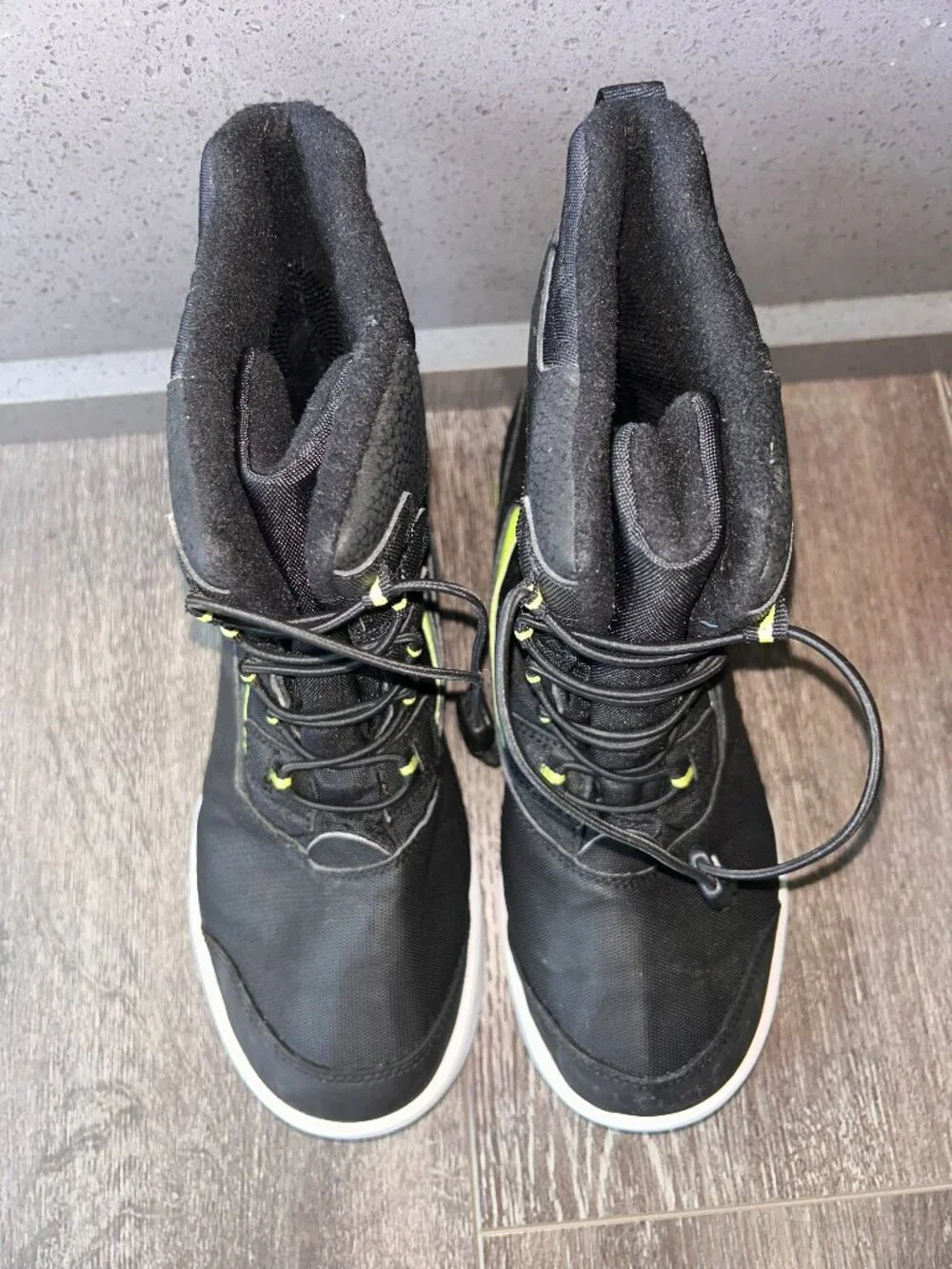 Merrell Youth/Women Snow Bank 3.0 Waterproof Boots Black/Lime Green Size 6M